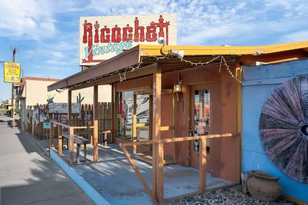 Casa de Férias New! Jt Sunshine House Cozy, Artsy & Comfy, Dog Friendly, 3bd Joshua Tree