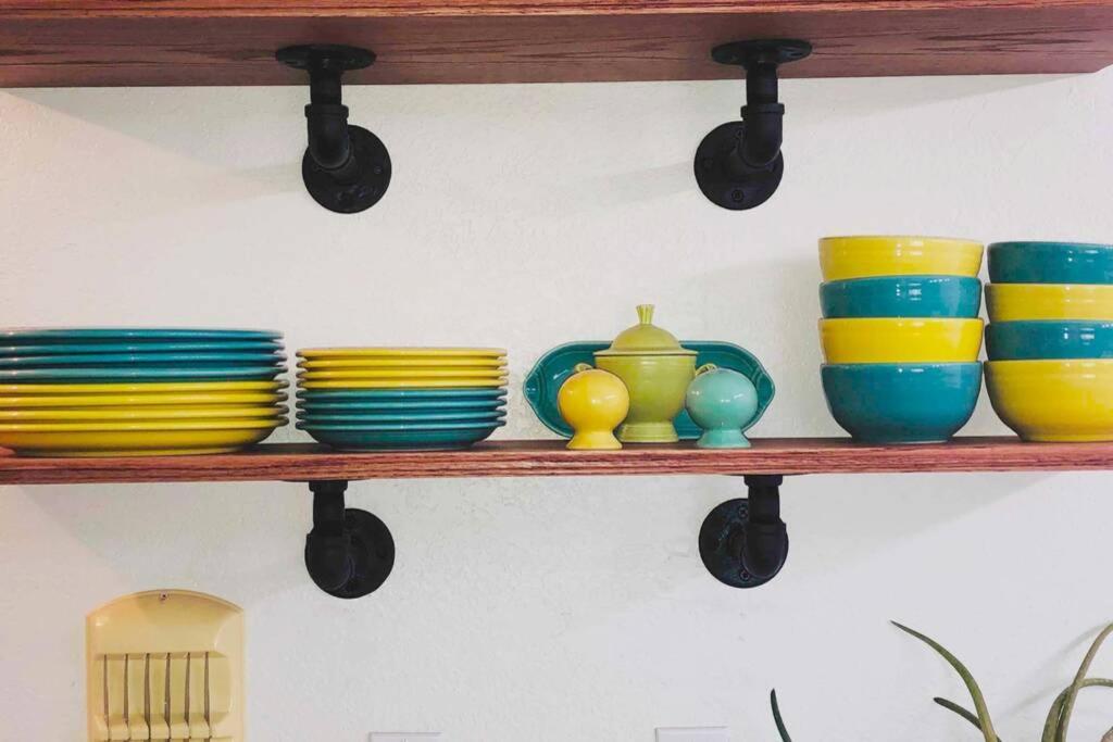 New! Jt Sunshine House Cozy, Artsy & Comfy, Dog Friendly, 3bd *